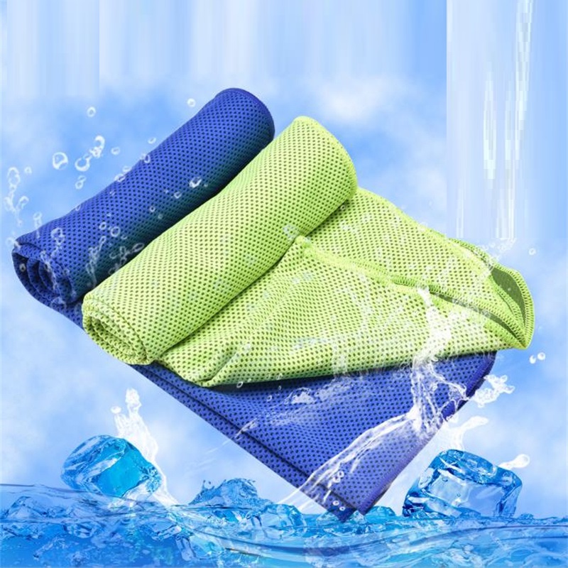 منشفة التبريد الإغاثة الفورية  - مراجعة Camp Towel Microfiber وسعره