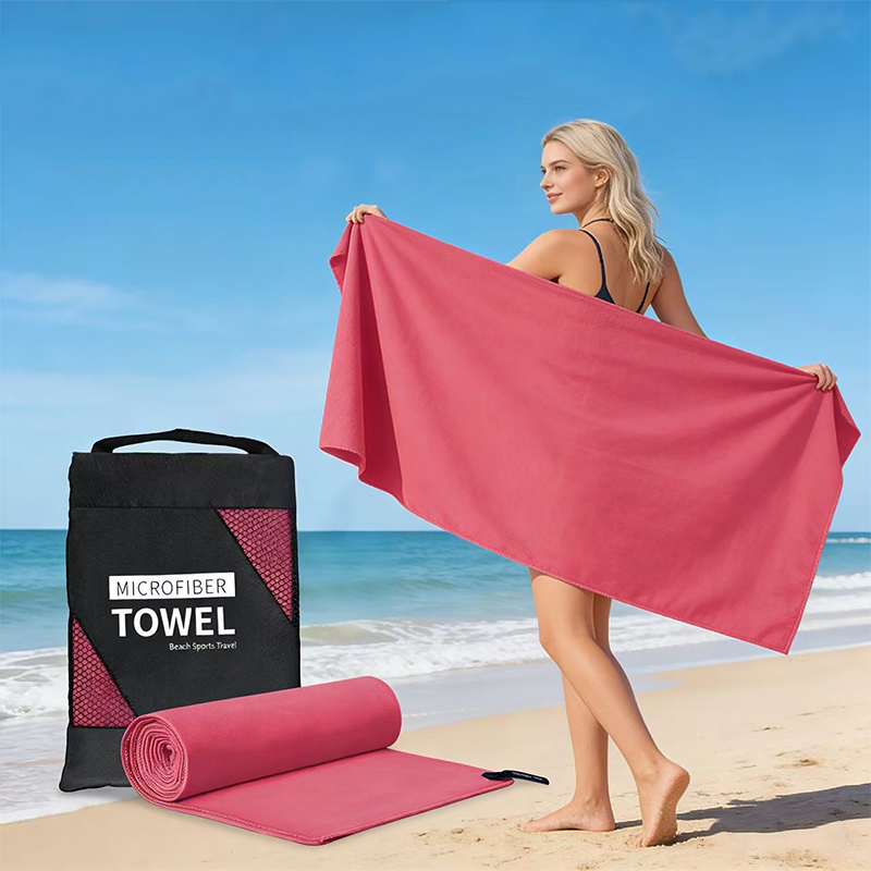 منشفة شاطئ سريعة الجفاف فائقة  - مراجعة Camp Towel Microfiber وسعره